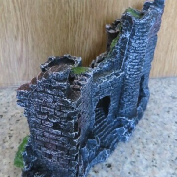 "Host Pick" NWOT Aquarium Terrarium CASTLE Resin 6"x7"x4" (244V) - Picture 3 of 3